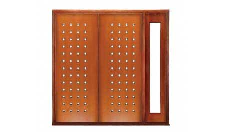 toku: double door + sidelight on right